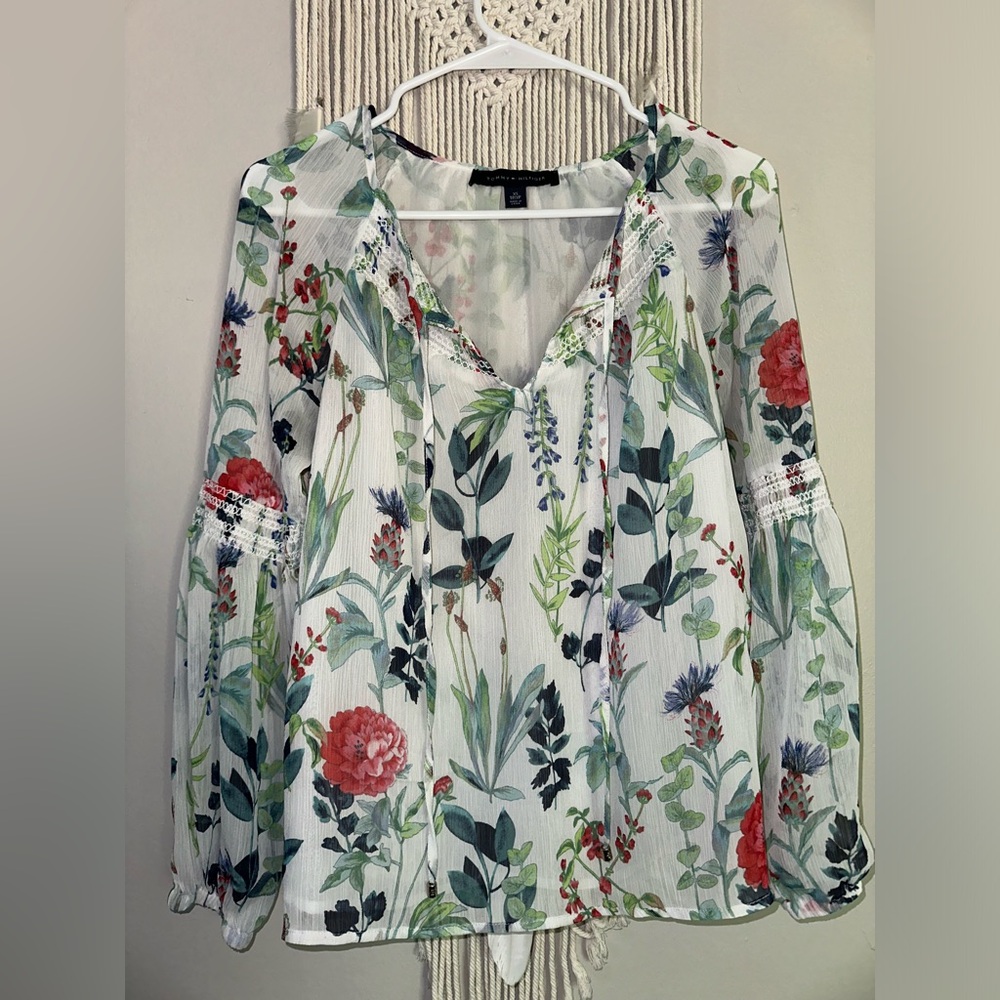 Super cute blouse